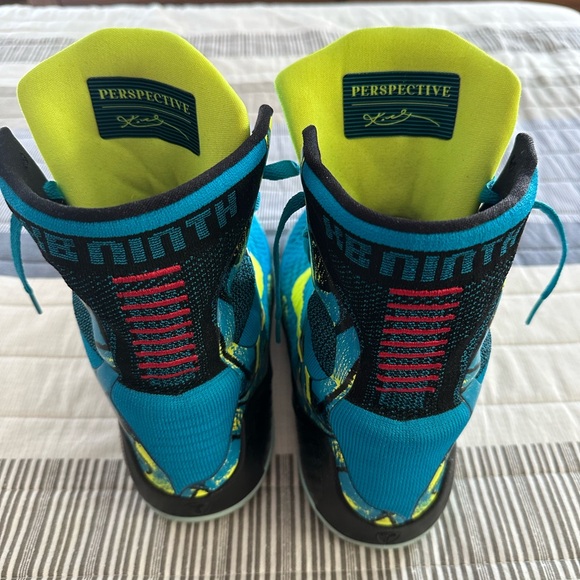 Men’s Nike Kobe Elites Perspective - Picture 3 of 6